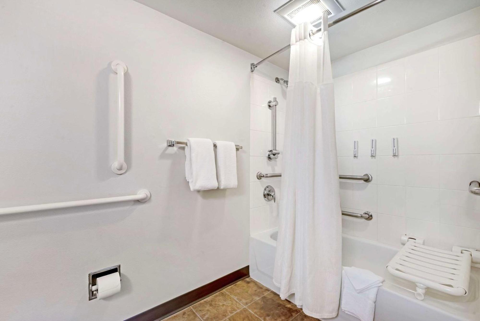 Mainstay Suites St Louis - Galleria Richmond Heights Dış mekan fotoğraf